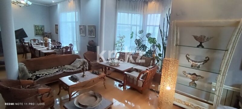 Продажа 5-комнатного дома, 276 м² - Продажа домов, коттеджей в Алатауском р-не Алматы фото 8 из 14