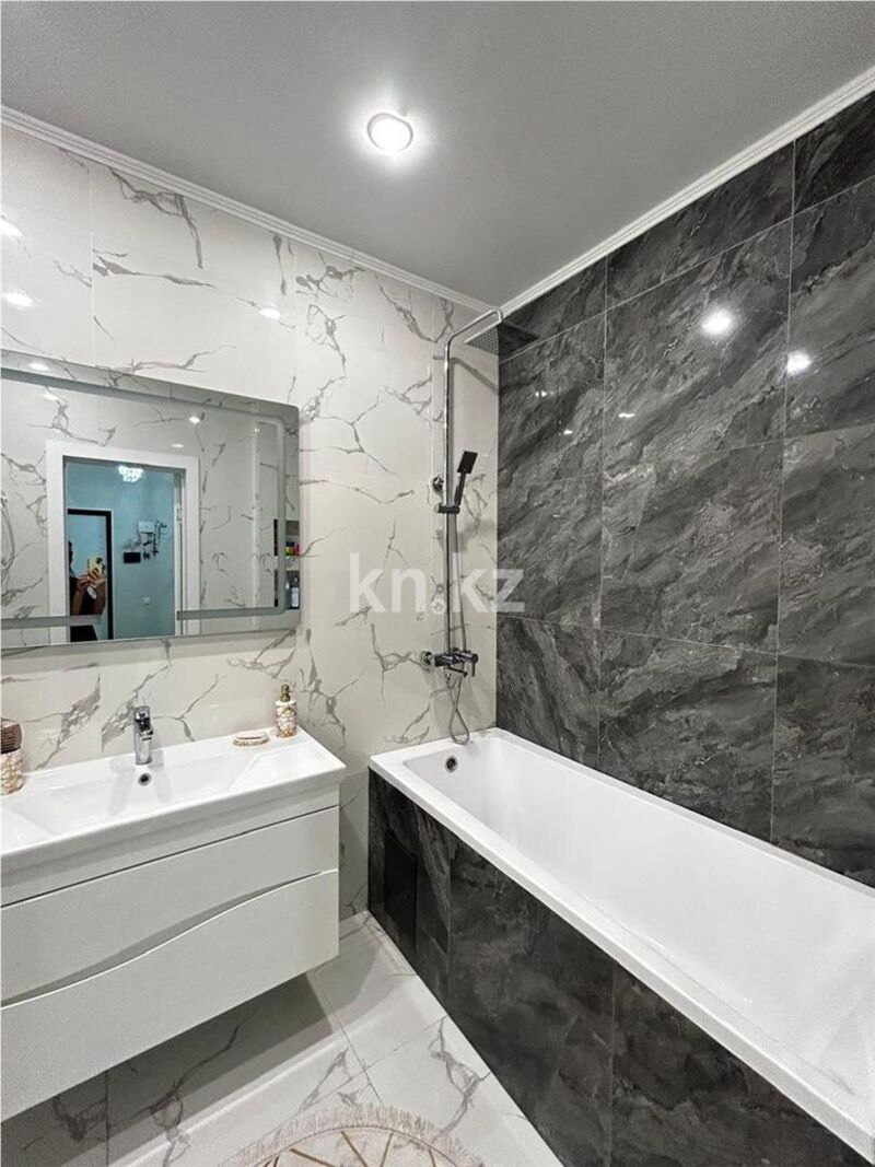 Продажа 3-комнатной квартиры, 87 м² - Продажа трехкомнатных квартир в монолитно-каркасном доме в Караганде фото 8 из 13