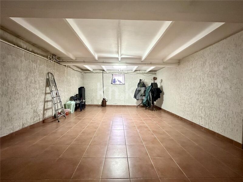 Продажа 6-комнатного дома, 400.7 м² - Продажа домов, коттеджей в Караганде - страница 7 фото 36 из 52