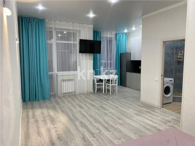 Продажа 1-комнатной квартиры, 43 м² - Продажа однокомнатных квартир на Юго-Востоке Караганды - страница 7 фото 1 из 3