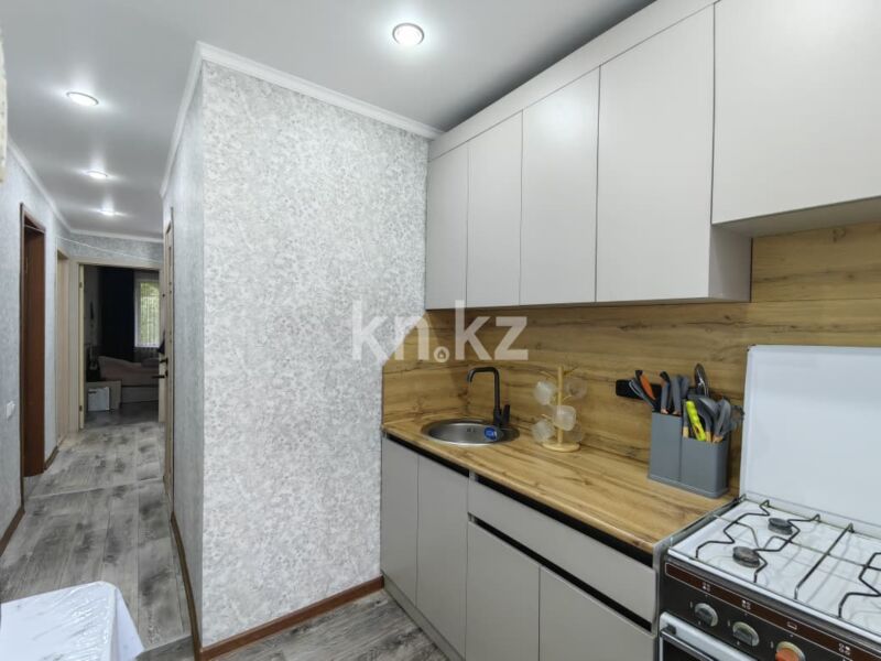 Продажа 3-комнатной квартиры, 61 м² - Продажа трехкомнатных квартир в Михайловке Караганды - страница 2 фото 17 из 32