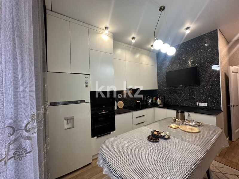 Продажа 2-комнатной квартиры, 62.7 м² - Продажа двухкомнатных квартир в кирпичном доме в Караганде - страница 3 фото 7 из 10