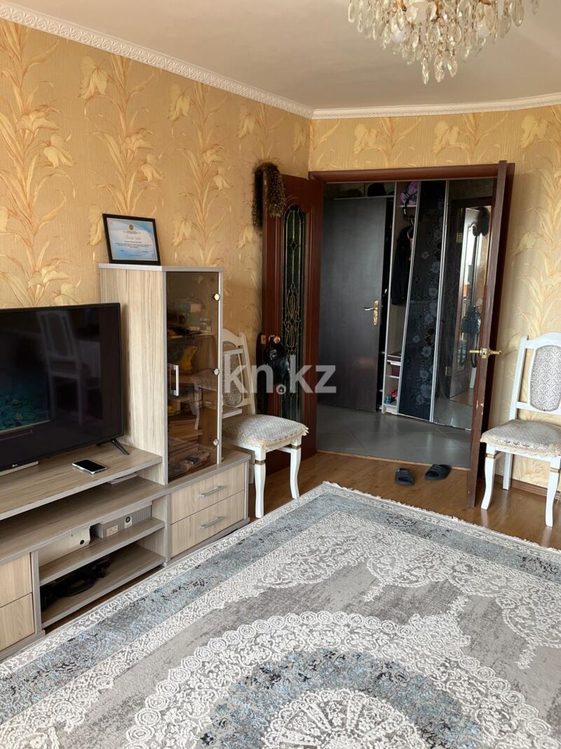Продажа 3-комнатной квартиры, 64 м² - Продажа трехкомнатных квартир на Юго-Востоке Караганды - страница 20 фото 1 из 21