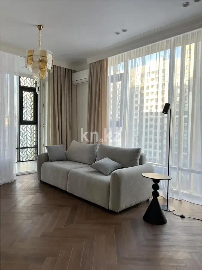 Продажа 2-комнатной квартиры, 70 м² - Продажа двухкомнатных квартир в р-не Есиль Астаны - страница 30 фото 1 из 4