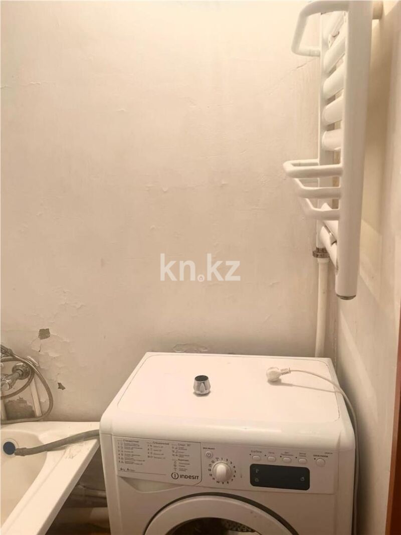 Продажа 1-комнатной квартиры, 40 м² - Продажа однокомнатных квартир в панельном доме в Караганде - страница 4 фото 4 из 8