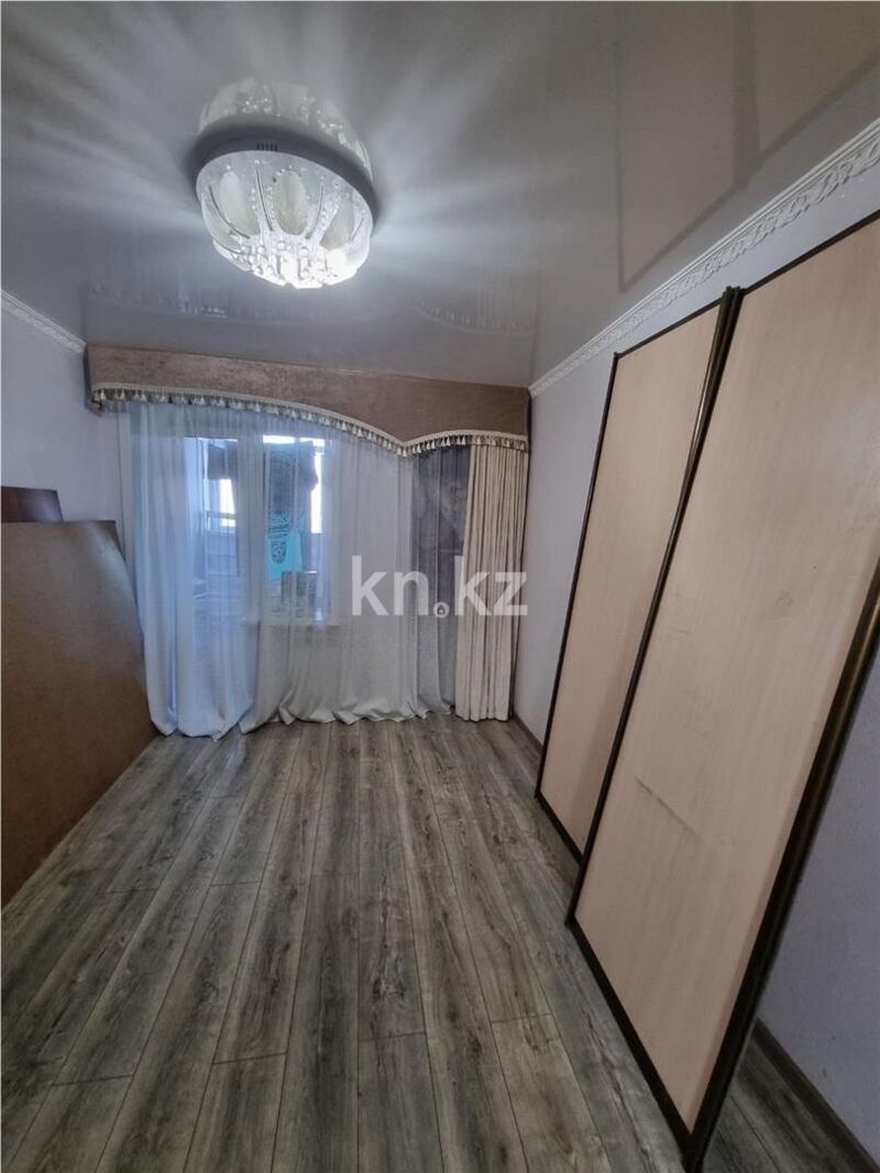 Продажа 4-комнатной квартиры, 90 м² - Продажа четырехкомнатных квартир в кирпичном доме в Караганде - страница 4 фото 5 из 20