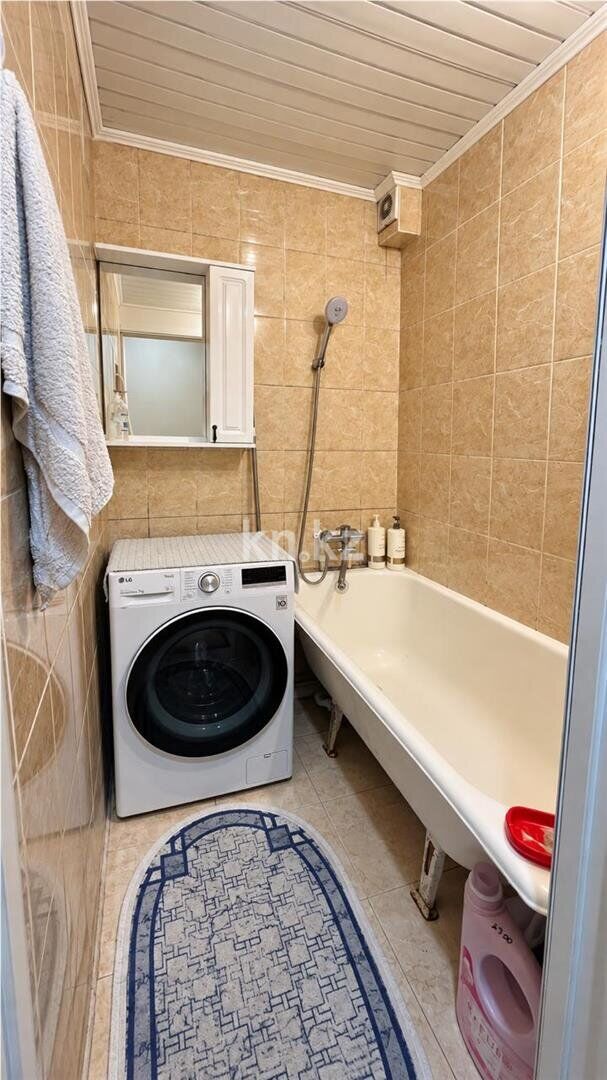 Продажа 3-комнатной квартиры, 77 м² - Продажа трехкомнатных квартир в панельном доме в Караганде фото 8 из 15