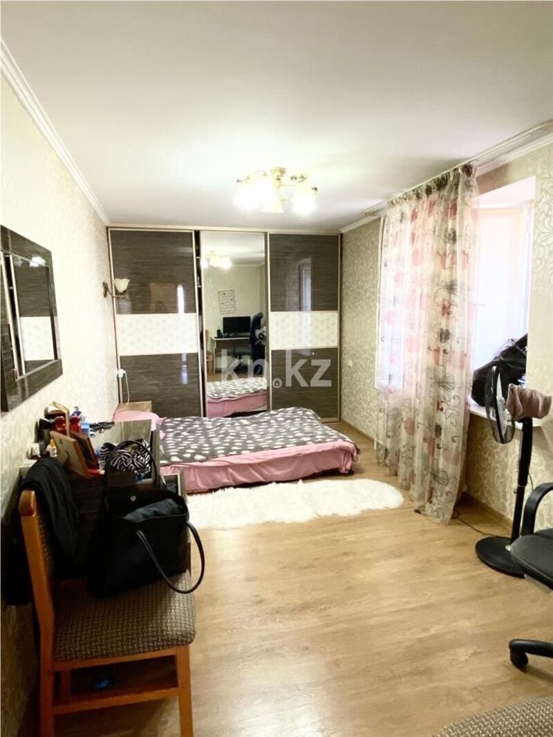 Продажа 4-комнатной квартиры, 118 м² - Продажа четырехкомнатных квартир в кирпичном доме в Караганде фото 5 из 11