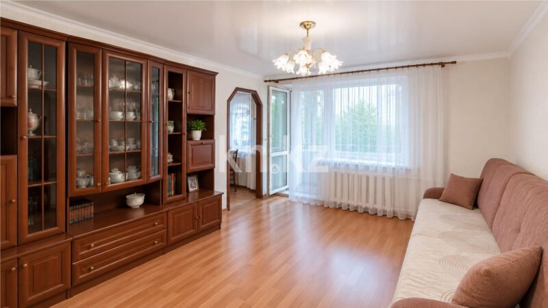 Продажа 4-комнатной квартиры, 78 м² - Продажа четырехкомнатных квартир в кирпичном доме в Караганде - страница 4 фото 1 из 8