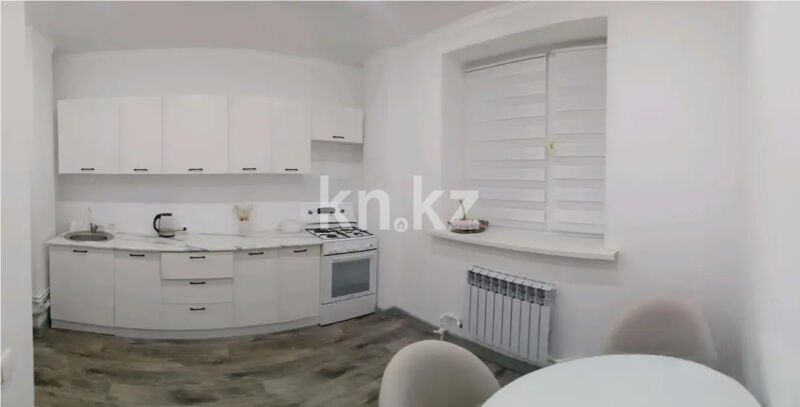 Продажа 1-комнатной квартиры, 40 м² - Продажа квартир в кирпичном доме в Караганде - страница 2 фото 2 из 4