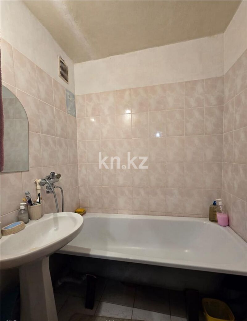 Продажа 2-комнатной квартиры, 54 м² - Продажа двухкомнатных квартир в панельном доме в Темиртау - страница 8 фото 7 из 14