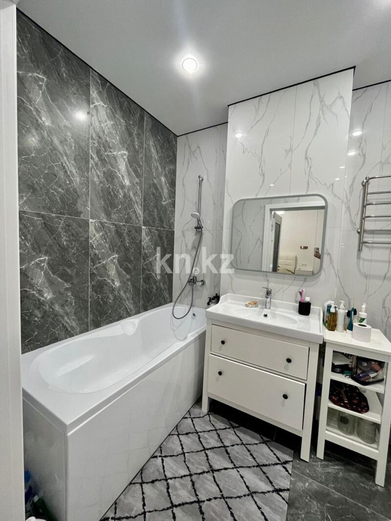 Продажа 4-комнатной квартиры, 90 м² - Продажа четырехкомнатных квартир в кирпичном доме в Казахстане - страница 10 фото 13 из 25