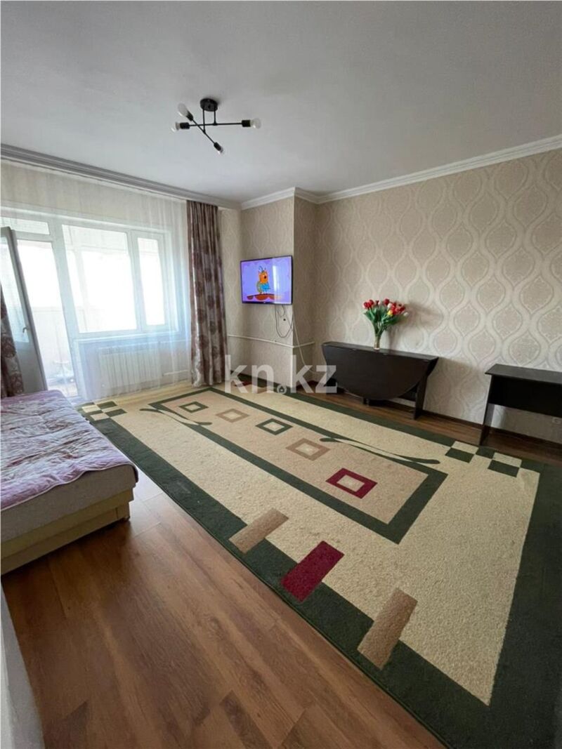 Продажа 2-комнатной квартиры, 61 м² - Продажа двухкомнатных квартир в монолитно-каркасном доме в Караганде - страница 3 фото 1 из 9