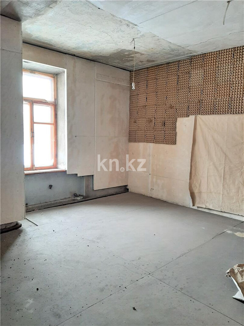 Продажа 9-комнатного дома, 314.8 м² - Продажа земельных участков в Темиртау фото 4 из 27