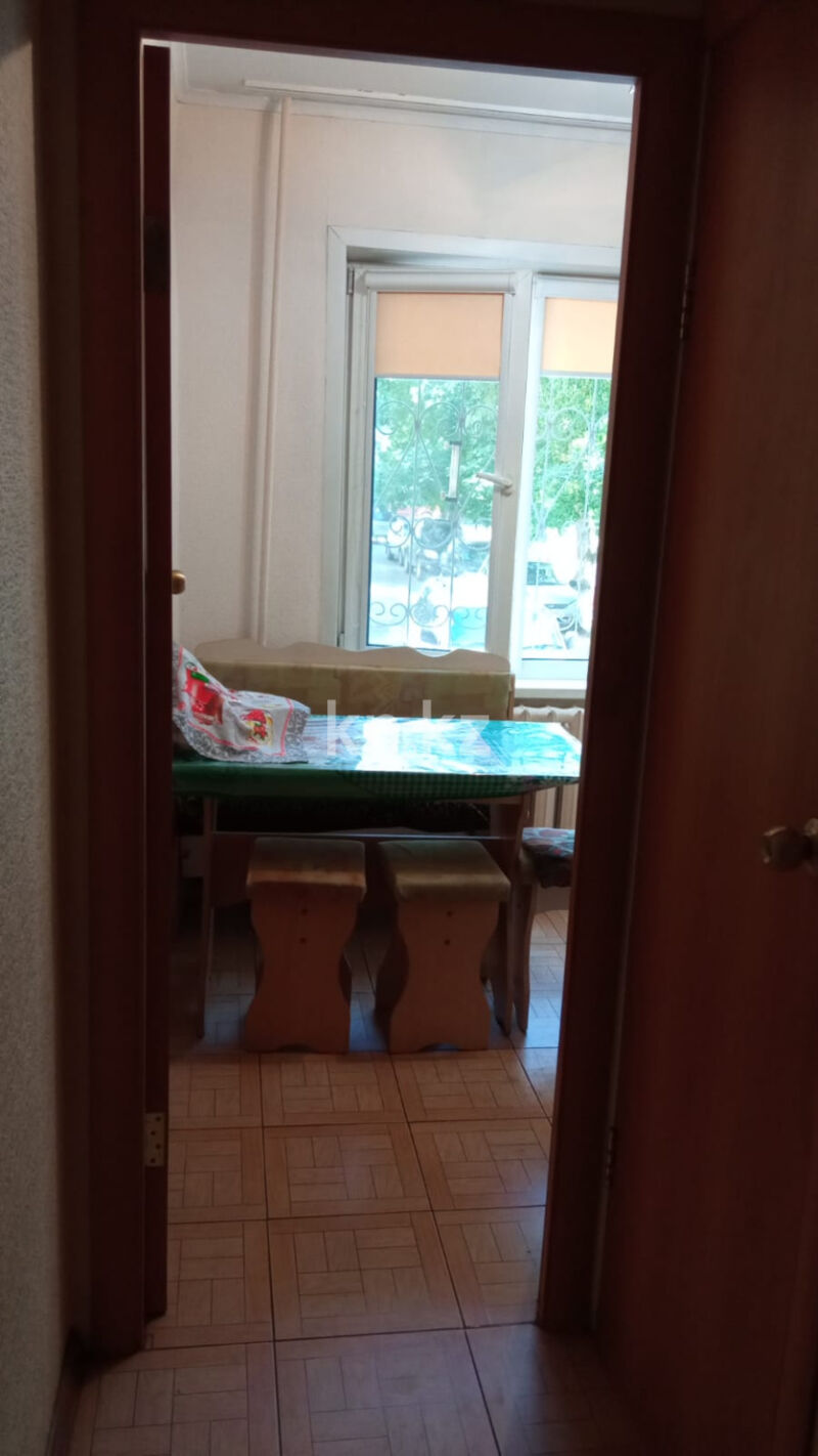 Продажа 3-комнатной квартиры, 50 м² - Продажа жилой и коммерческой недвижимости в Усть-Каменогорске фото 8 из 11
