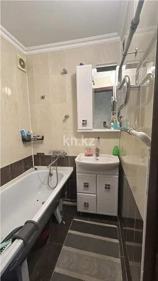 Продажа 3-комнатной квартиры, 64 м² - Продажа трехкомнатных квартир от собственников в Караганде фото 4 из 6