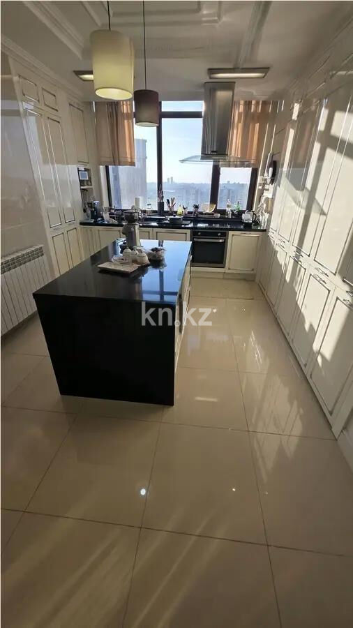 Продажа 5-комнатной квартиры, 187 м² - Продажа пятикомнатных и более квартир в блочном доме в Астане фото 4 из 5