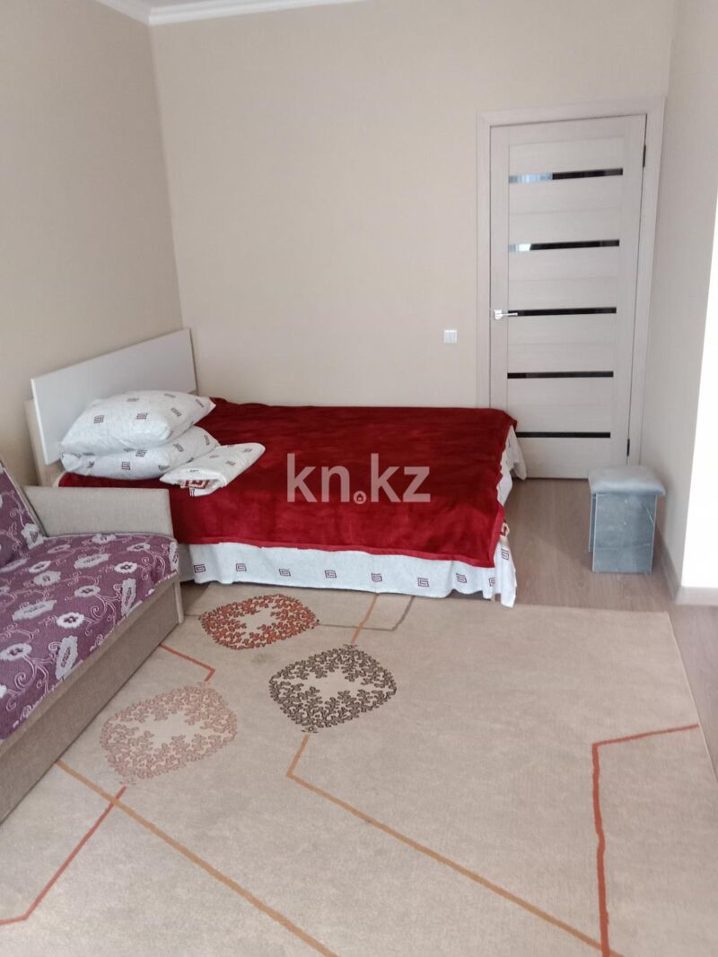 Аренда 1-комнатной квартиры посуточно, 37 м² - Аренда однокомнатных квартир посуточно в Казахстане фото 2 из 6