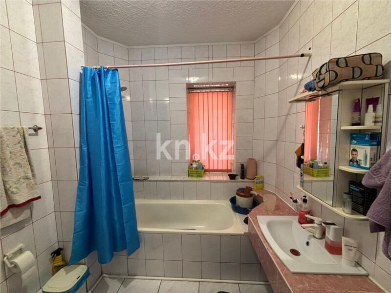 Продажа 7-комнатного дома, 264.7 м² - Продажа домов, коттеджей в Караганде - страница 4 фото 5 из 12