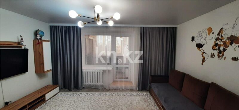 Продажа 3-комнатной квартиры, 65 м² - Продажа трехкомнатных квартир в кирпичном доме в Караганде фото 1 из 8