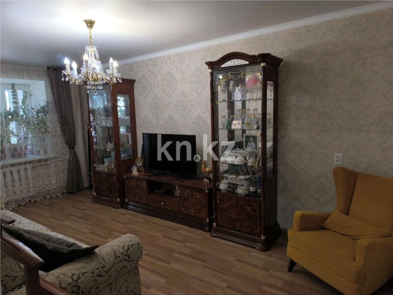Продажа 2-комнатной квартиры, 43 м² - Продажа двухкомнатных квартир в Караганде - страница 7 фото 2 из 13