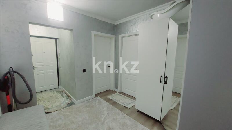 Продажа 3-комнатной квартиры, 64 м² - Продажа трехкомнатных квартир в Майкудуке Караганды - страница 8 фото 13 из 14