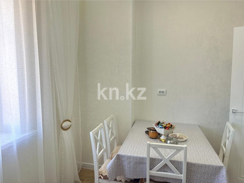 Продажа 3-комнатной квартиры, 75 м² - Продажа квартир на Юго-Востоке Караганды - страница 3 фото 21 из 28