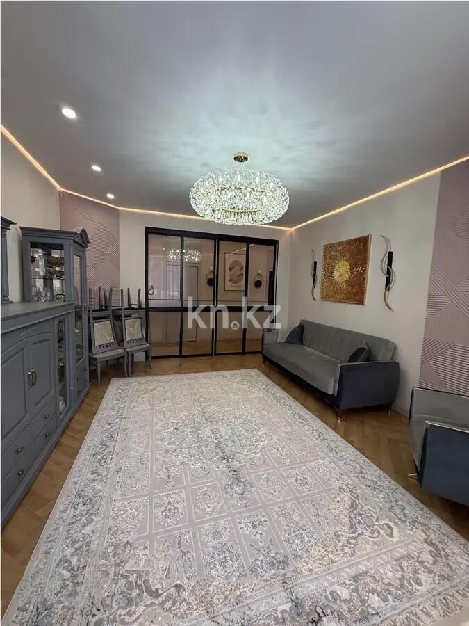 Продажа 4-комнатной квартиры, 114 м² - Продажа четырехкомнатных квартир в кирпичном доме в Караганде фото 1 из 9