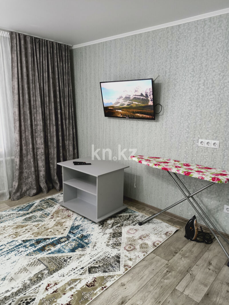 Аренда 2-комнатной квартиры посуточно, 60 м² - Аренда двухкомнатных квартир посуточно в Казахстане - страница 4 фото 1 из 12