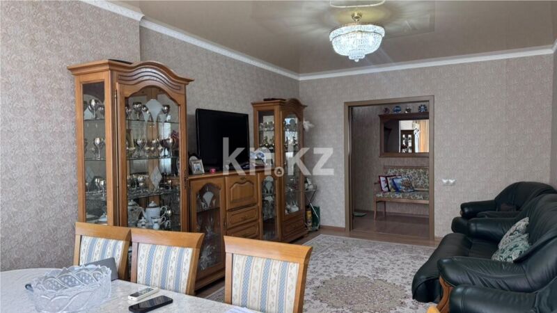 Продажа 3-комнатной квартиры, 89 м² - Продажа квартир в блочном доме в Караганде фото 3 из 18