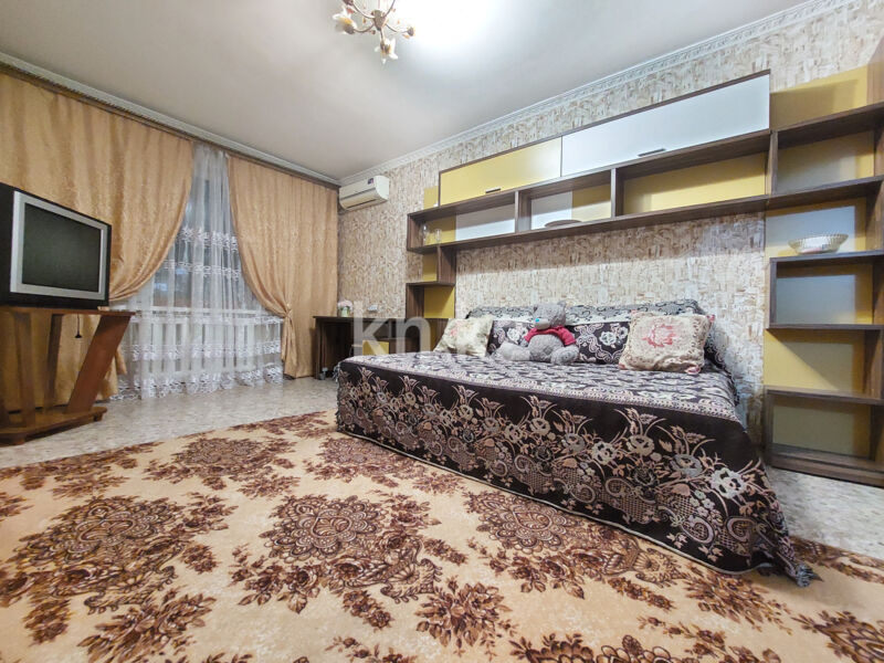 Аренда 1-комнатной квартиры, 45 м² - Аренда квартир помесячно в Казахстане - страница 5 фото 2 из 11