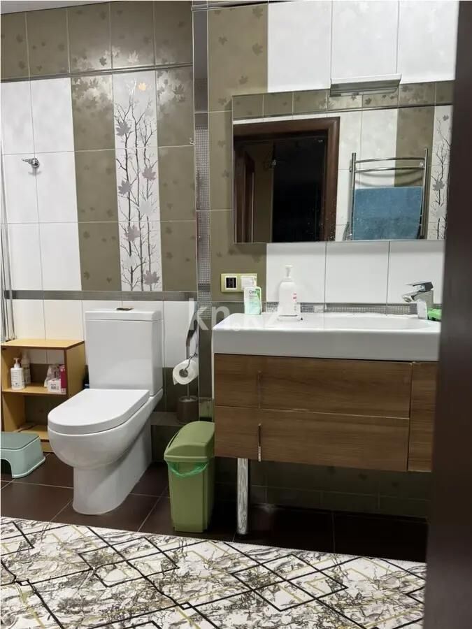 Продажа 5-комнатной квартиры, 200 м² - Продажа пятикомнатных и более квартир в кирпичном доме в Астане фото 7 из 8