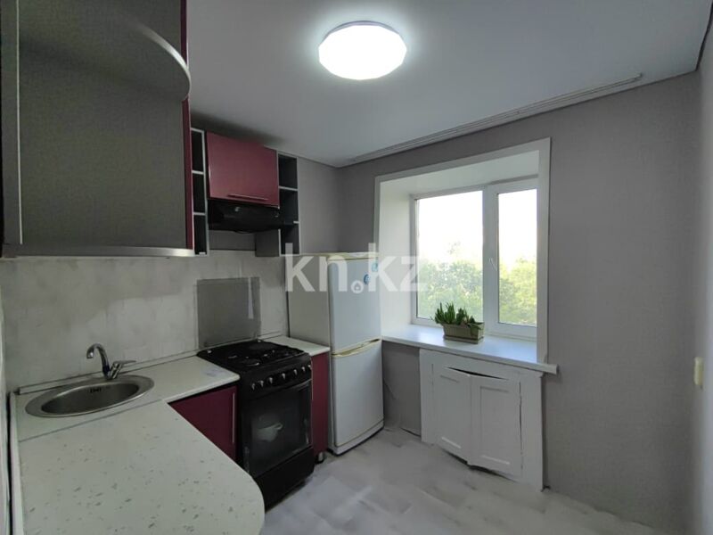 Продажа 3-комнатной квартиры, 42 м² - Продажа трехкомнатных квартир в Майкудуке Караганды - страница 8 фото 1 из 31