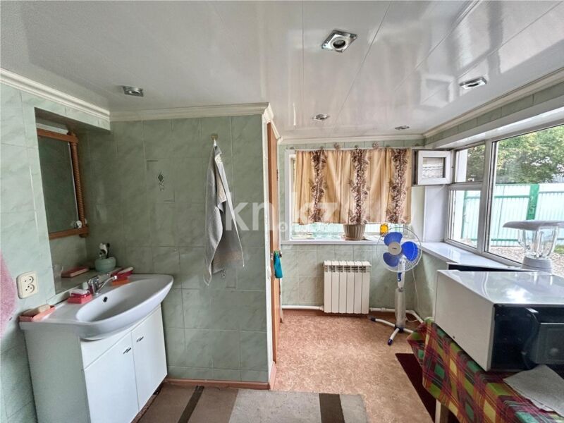 Продажа 4-комнатного дома, 70 м² - Продажа домов, коттеджей в Городе Караганды фото 15 из 17
