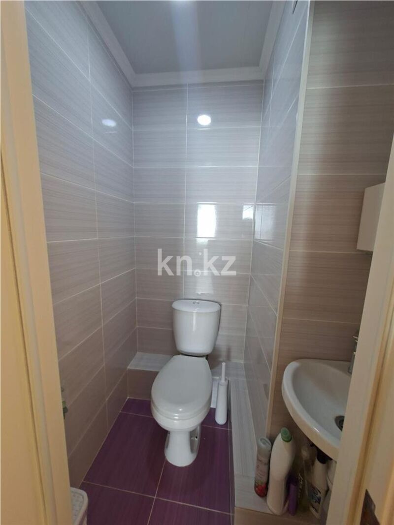 Продажа 3-комнатной квартиры, 63 м² - Продажа трехкомнатных квартир на Юго-Востоке Караганды фото 30 из 42