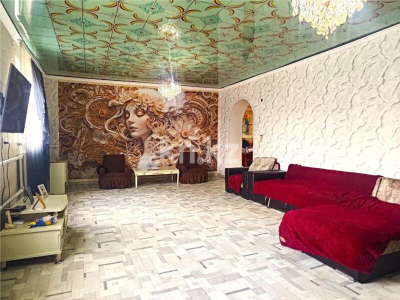 Продажа 6-комнатного дома, 340 м² - Продажа домов, коттеджей в Караганде - страница 4 фото 1 из 21