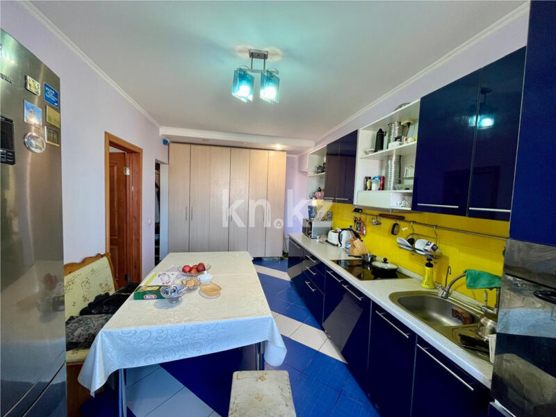 Продажа 4-комнатной квартиры, 76 м² - Продажа четырехкомнатных квартир в панельном доме в Караганде - страница 7 фото 2 из 15
