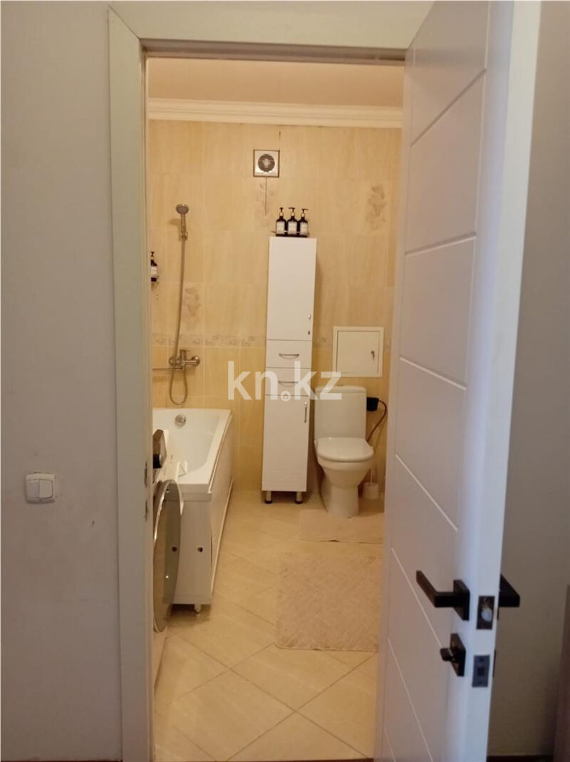 Продажа 3-комнатной квартиры, 73 м² - Продажа квартир в Михайловке Караганды - страница 3 фото 12 из 18