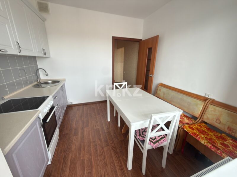 Продажа 1-комнатной квартиры, 46.5 м² - Продажа однокомнатных квартир в панельном доме в Караганде - страница 4 фото 6 из 28