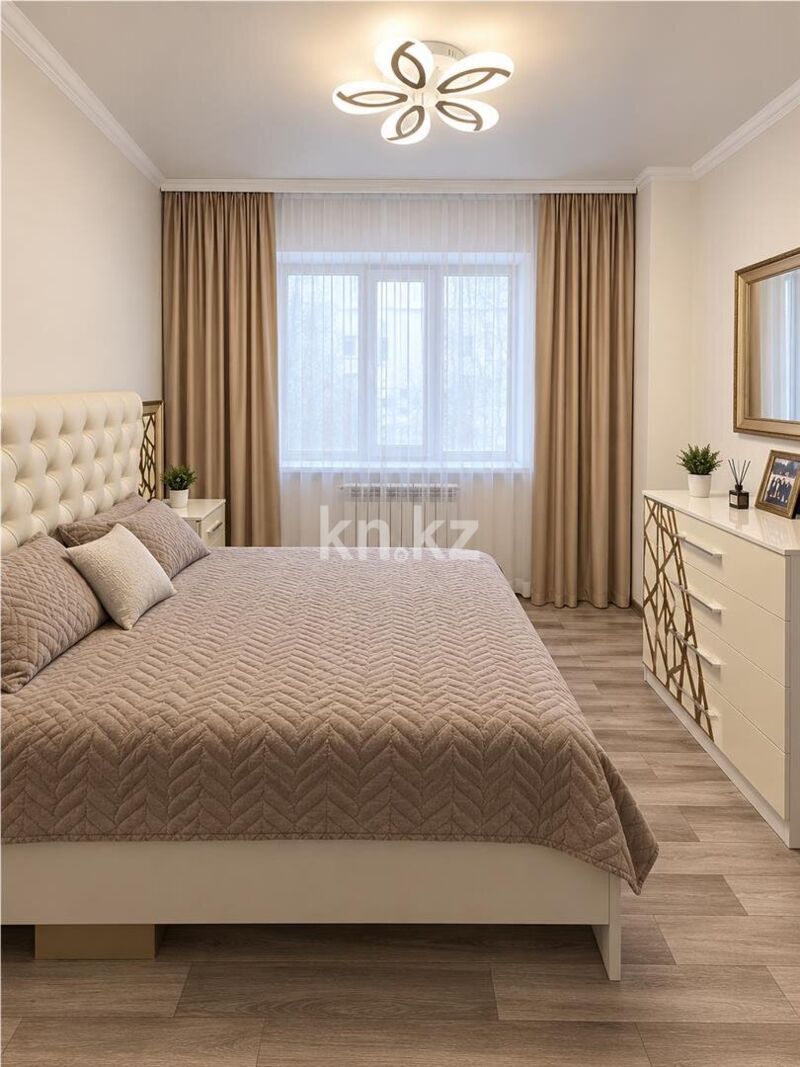 Продажа 3-комнатной квартиры, 86 м² - Продажа трехкомнатных квартир в монолитно-каркасном доме в Караганде фото 1 из 12