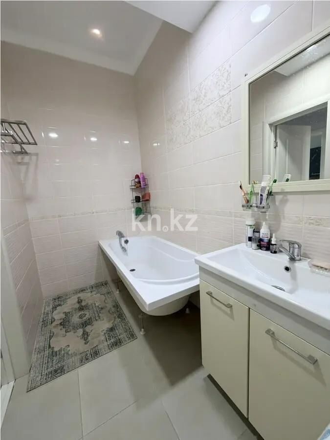 Продажа 4-комнатной квартиры, 95 м² - Продажа четырехкомнатных квартир в кирпичном доме в Караганде фото 7 из 10