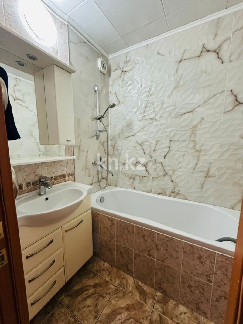 Продажа 3-комнатной квартиры, 64.7 м² - Продажа квартир в панельном доме в Казахстане - страница 12 фото 2 из 9