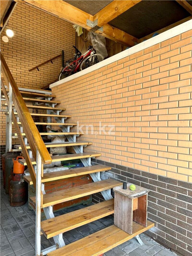 Продажа 6-комнатного дома, 230 м² - Продажа домов, коттеджей в Караганде - страница 6 фото 24 из 33