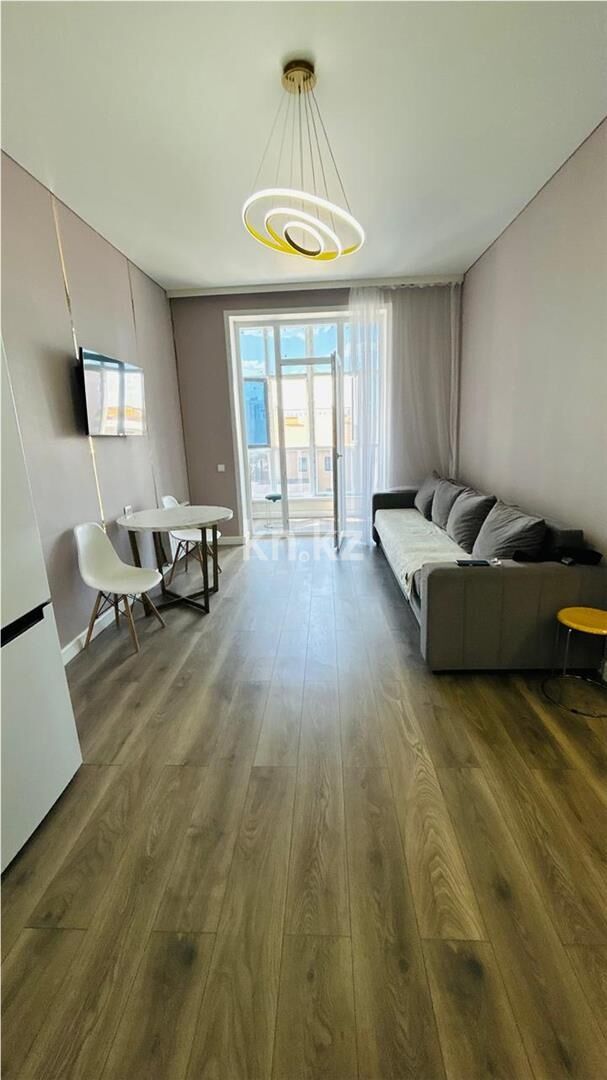 Продажа 2-комнатной квартиры, 41 м² - Продажа двухкомнатных квартир на Юго-Востоке Караганды - страница 13 фото 1 из 13