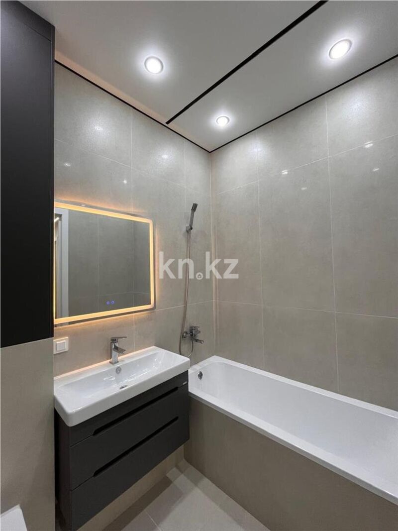 Продажа 4-комнатной квартиры, 140 м² - Продажа квартир в р-не Есиль Астаны - страница 33 фото 4 из 16