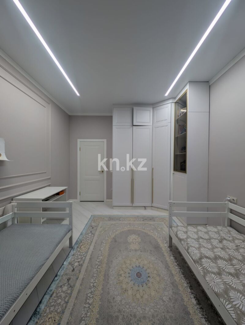 Продажа 4-комнатной квартиры, 115 м² - Продажа четырехкомнатных квартир в Уральске фото 7 из 31