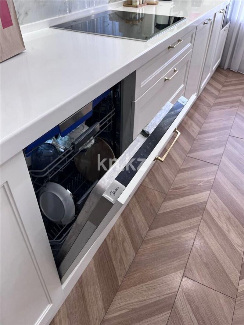 Продажа 3-комнатной квартиры, 87 м² - Продажа трехкомнатных квартир в монолитно-каркасном доме в Караганде фото 16 из 25
