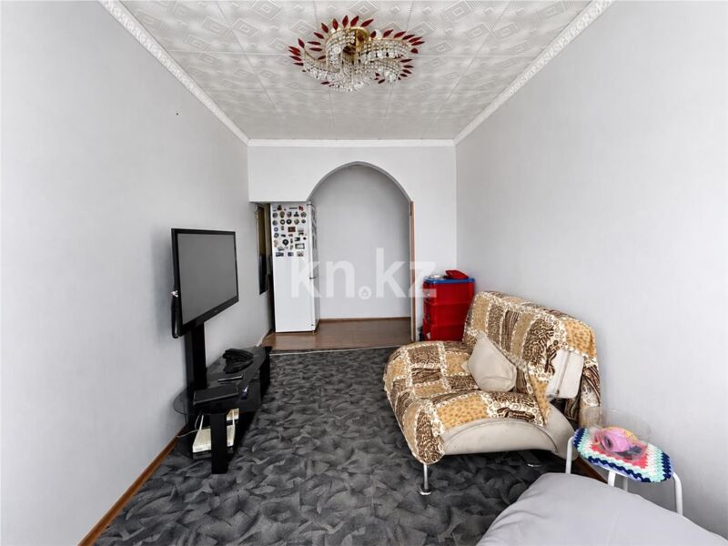 Продажа 3-комнатной квартиры, 42 м² - Продажа трехкомнатных квартир в панельном доме в Караганде - страница 20 фото 2 из 9