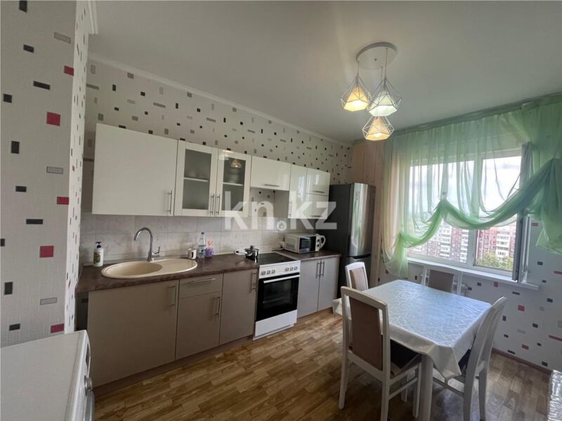 Продажа 2-комнатной квартиры, 65 м² - Продажа квартир в блочном доме в Караганде фото 7 из 18
