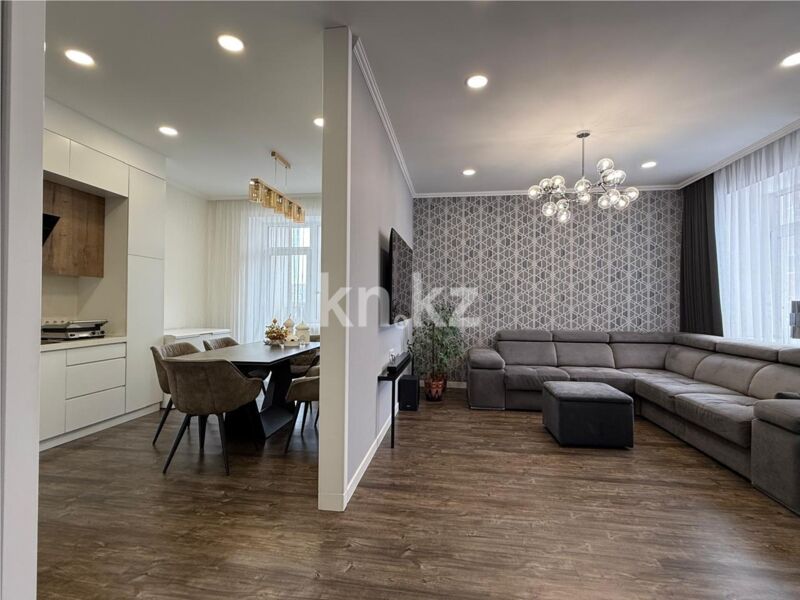 Продажа 4-комнатной квартиры, 105 м² - Продажа четырехкомнатных квартир в кирпичном доме в Караганде - страница 4 фото 3 из 17